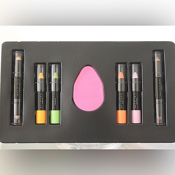 MAX STUDIO SCULPT & CORRECT HIGHLIGHTER CONCEALERS CONTOUR SET DESIGNED USA - Picture 3 of 5